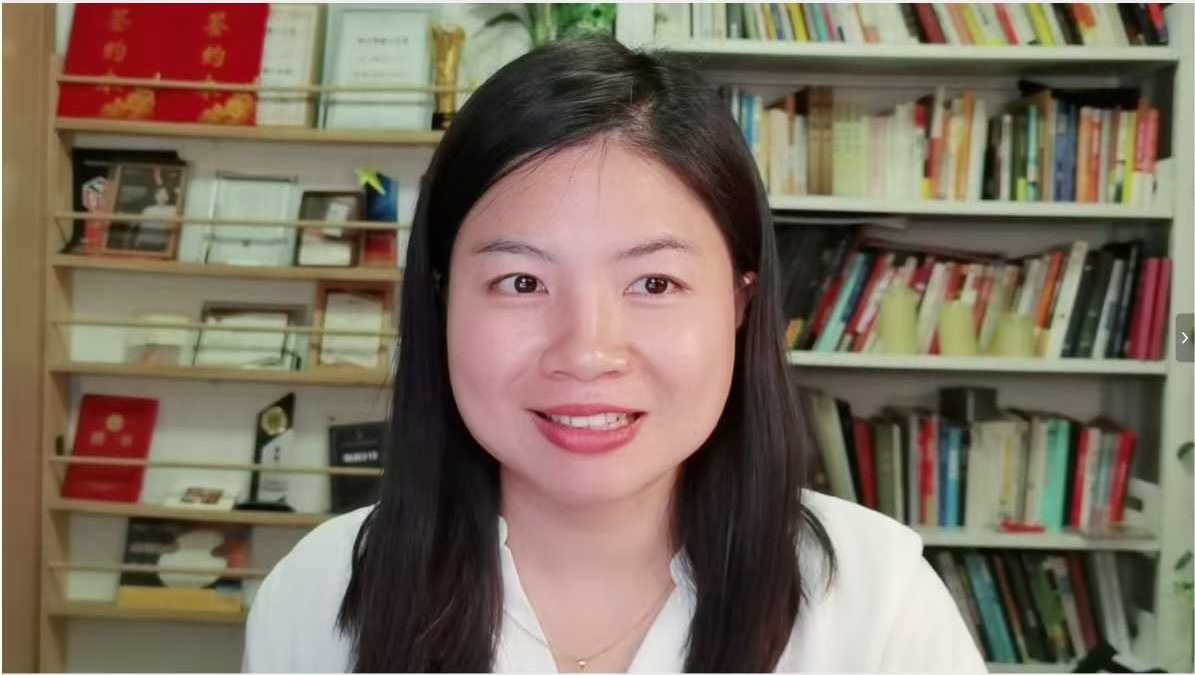 阿May在往期同城牛线上实战营中通过视频会议直播授课
