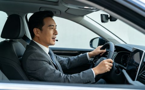 如何搭建ai员工做销售助理？先让它补齐每个客户的跟进记录
